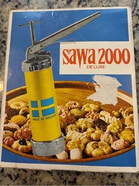 Vintage Sawa 2000 Deluxe Cookie Press and Biscuit Maker